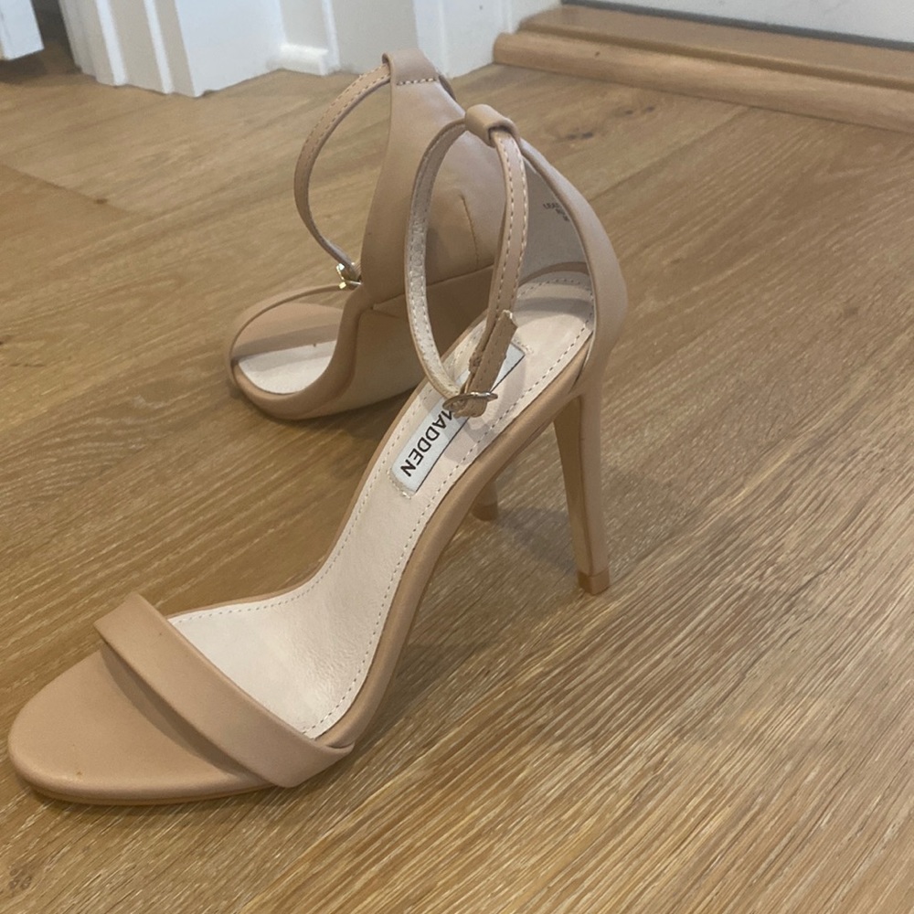 Steve Madden Stecy Sandal